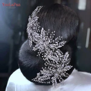 Fascia per capelli Nuziale con Strass a Forma di Fiore Fatto a Mano con Cristalli per un Look di Lusso"
